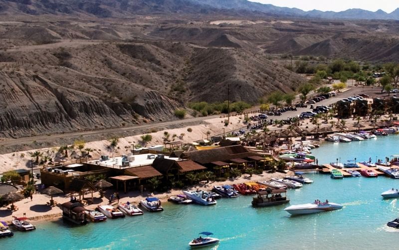 Pirate Cove Resort & Marina Нидлс Экстерьер фото