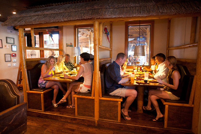 Pirate Cove Resort & Marina Нидлс Экстерьер фото
